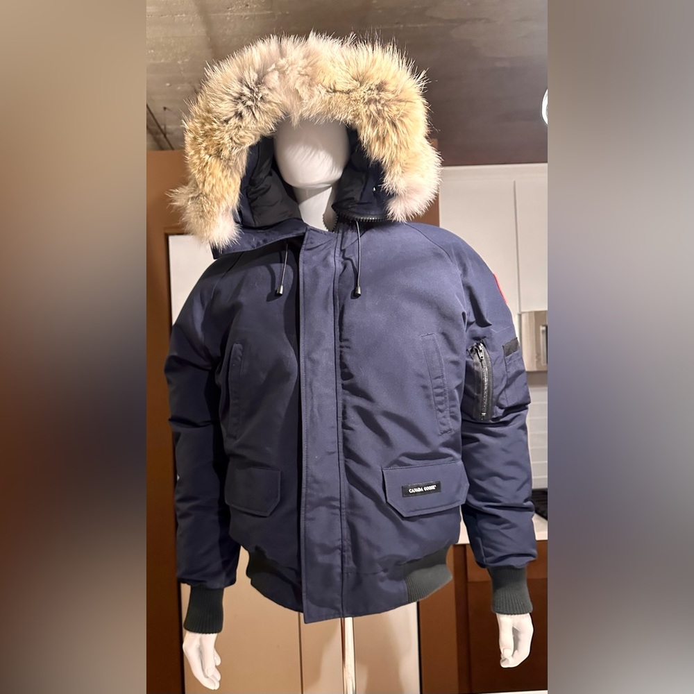 Canada Goose Bomber Jacket worn only once! Looks brand new!